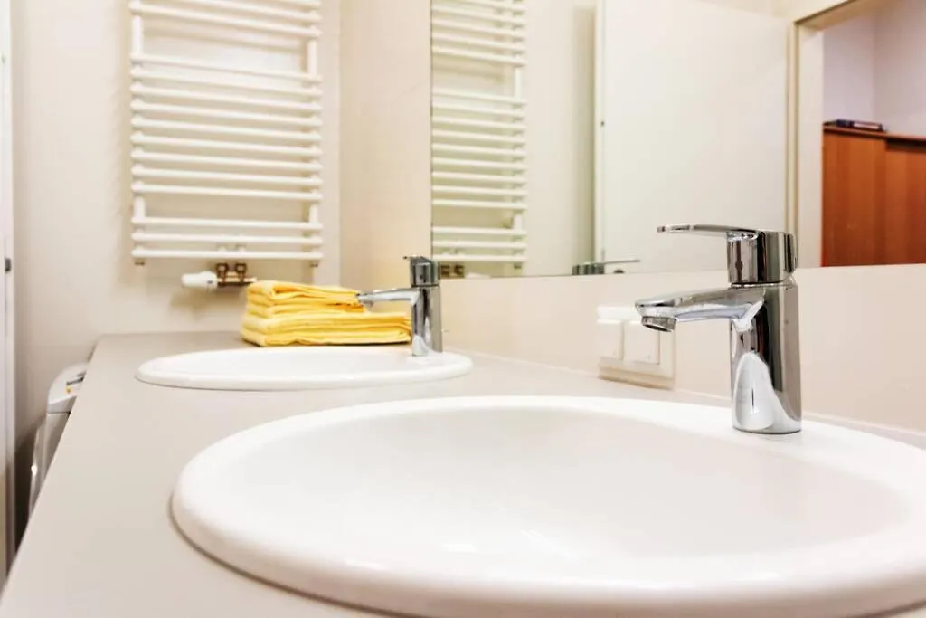 New, Quiet Flat Next To U1, Vic, Shopping Mall,... Wien Apartment