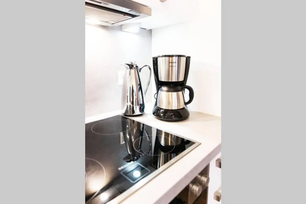 New, Quiet Flat Next To U1, Vic, Shopping Mall,... Wien