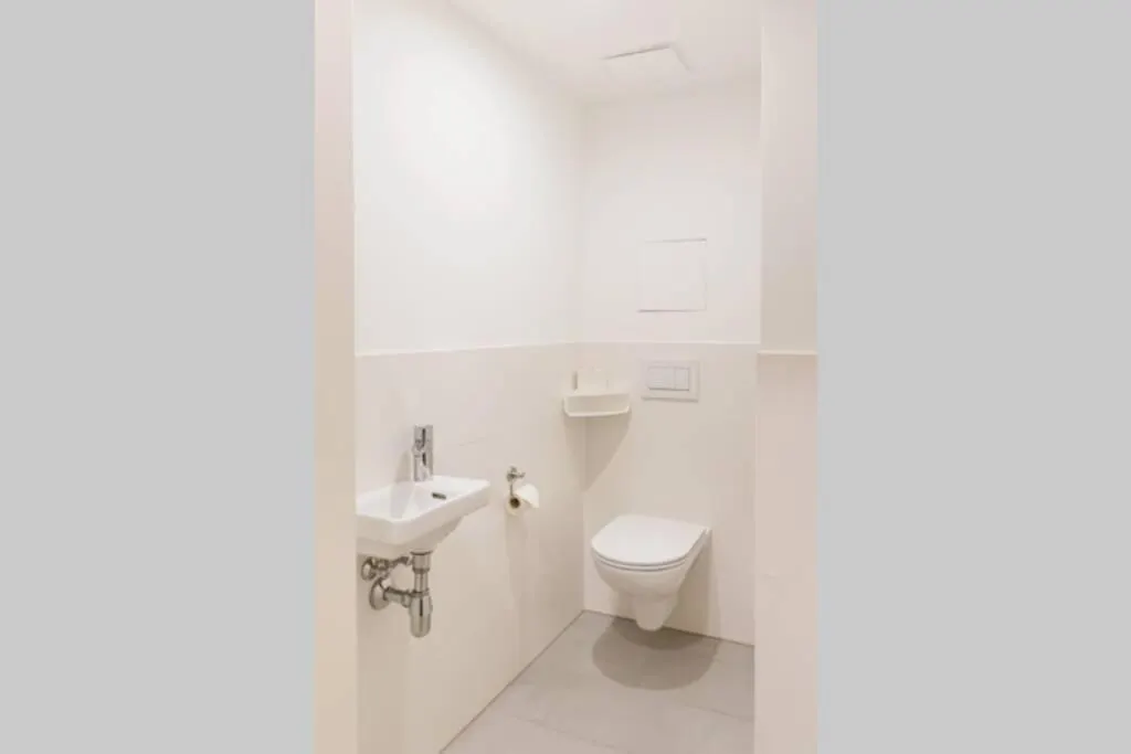 New, Quiet Flat Next To U1, Vic, Shopping Mall,... Wien