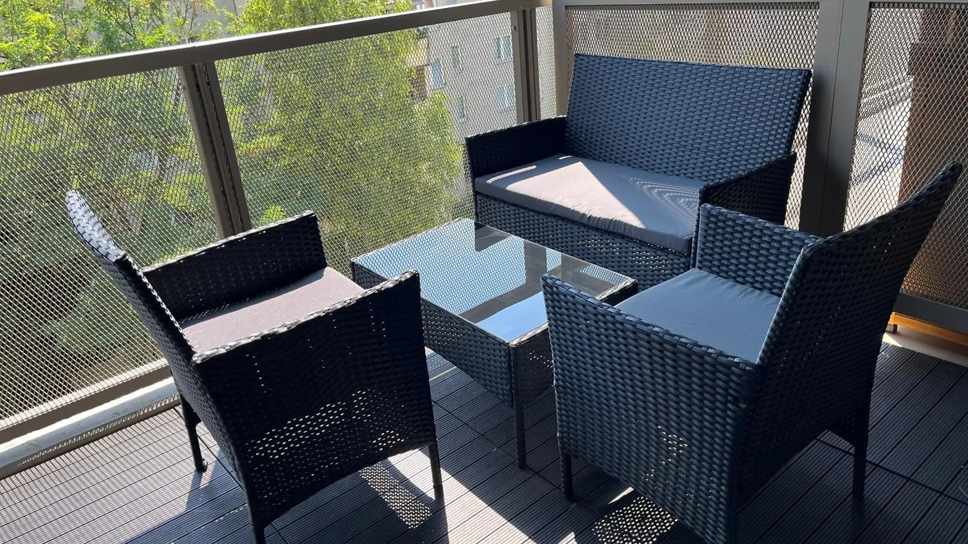 New, Quiet Flat Next To U1, Vic, Shopping Mall,... Wien